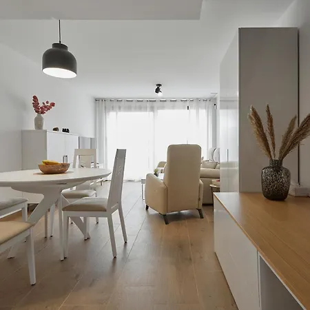 Allonbay Village By Maracasa-rentals